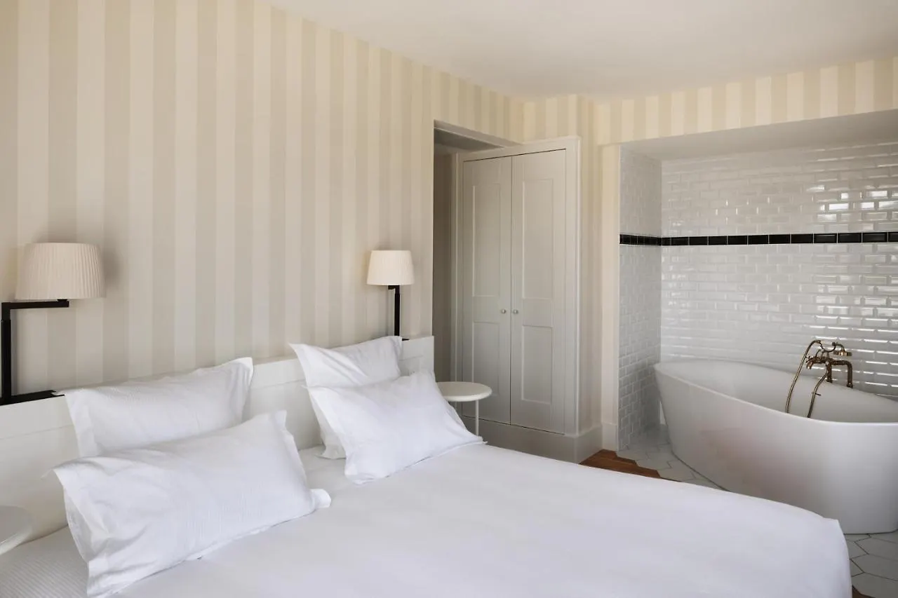 Grand Hotel Perros-Guirec 4*,  Frankrig