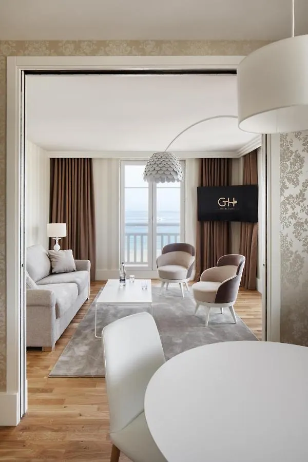 Grand Hotel Perros-Guirec 4*,  France