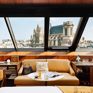 Madame Reve 5*, Parigi Francia