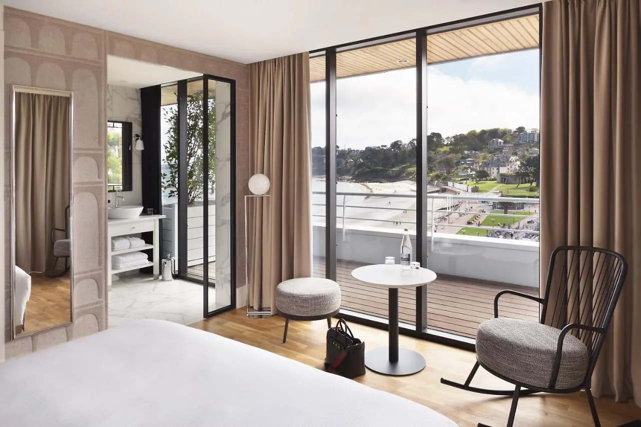 Grand Hotel Perros-Guirec 4*,