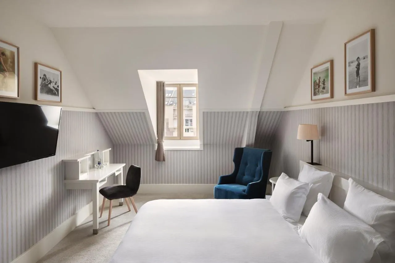 Grand Hotel Perros-Guirec France